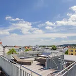 Appartement mit 2 Schlafzimmern, Terrasse und Balkon DR 434