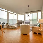 Appartement mit 2 Schlafzimmern, Terrasse und Balkon DR 434