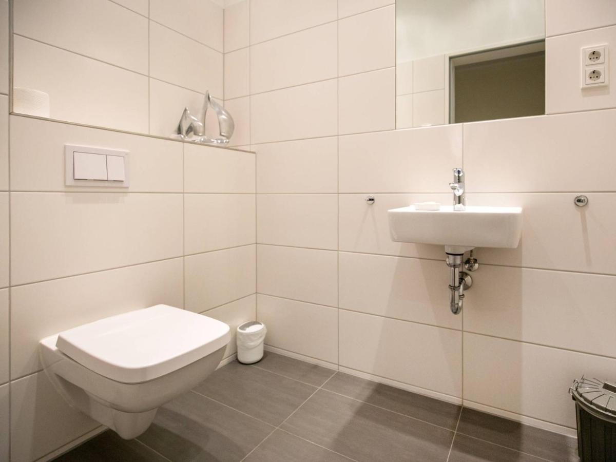 Mit 2 Schlafzimmern, Terrasse Und Balkon Dr 434 * Ostseebad Binz